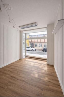 Foto - Attraktive Gewerbefläche mit Schaufenster in zentraler Lage von Uelzen
