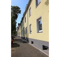 Hier findet jeder seinen Platz: Modernisierte 3,5 Raum Wohnung mit Loggia - Herne Wanne-Bickern