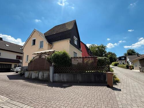 Foto - 7 Zimmer Einfamilienhaus in Hundsangen