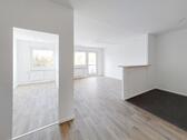 Foto - Wir renovieren - 4-Zimmer-Wohnung in der 2. Etage! Jetzt anfragen und besichtigen!