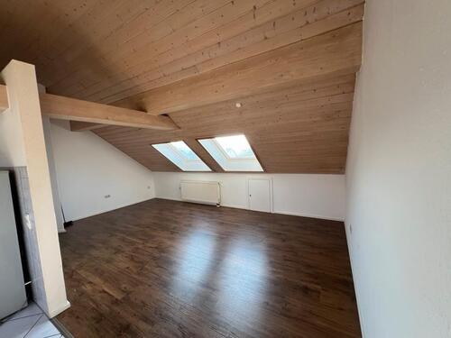 Foto - 2,5-Zimmer Dachwohnung in Bellenberg