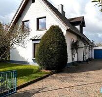 Freistehendes Einfamilienhaus auf großzügigem Grundstück in Rhb - Rheinbach