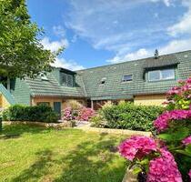 Eigenheim mit zwei separaten Wohneinheiten -provisionsfrei- - Schleswig