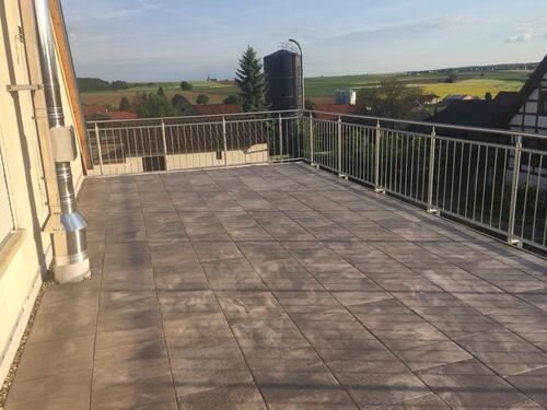 Foto - DG-Wohnung mit Traumterrasse - 600,00 EUR Kaltmiete,