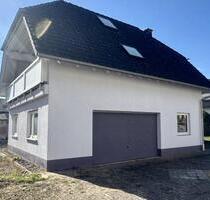 Haus mit Garage und Wintergarten in Obertiefenbach zu verkaufen - Beselich