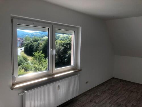 Foto - 3 Zimmer Obergeschoss Wohnung mit großen Wintergarten