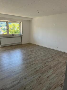 Foto - 5.5 Zimmer Erdgeschoßwohnung zur Miete in Reichelsheim (Odenwald)