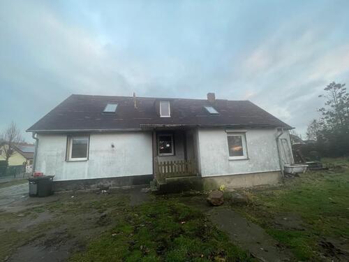 Foto - Wohnhaus renovierungsbedürftig mit großem Garten. Kaltmiete