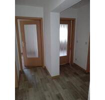 3- Zimmerwohnung im Grünen - 440,00&nbsp;EUR Kaltmiete, ca.&nbsp; 72,73&nbsp;m&sup2; in Bischofswerda (PLZ: 01877)