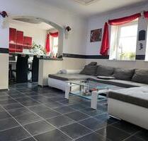 Mehrgenerationenhaus mit Grundstück & Nebengebäuden in Kirkel