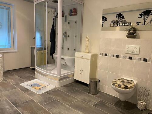 Foto - 9 Zimmer Mehrfamilienhaus, Wohnhaus in Kirkel