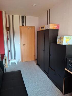 Foto - Vollmöblierte 3 Raumwohnung - 365,00&nbsp;EUR Kaltmiete, ca.&nbsp; 60,00&nbsp;m&sup2;