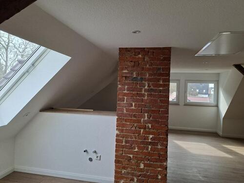 Foto - Kernsaniertes, charmates Appartement im DG