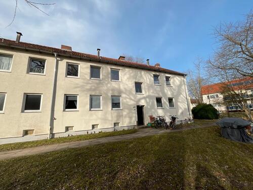 Foto - Frisch renovierte 2,5 Zimmer-Wohnung mit Tageslichtbad und Dusche