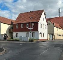 Haus Halle Garage Immobilien - 1.000.000,00&nbsp;EUR Kaufpreis, ca.&nbsp; 200,00&nbsp;m&sup2; in Niederwerrn (PLZ: 97464)