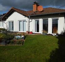 ATRIUMBUNGALOW IN TOPLAGE VON PRIVAT - Schauenburg