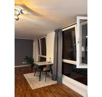 Helle 1- Zimmer Wohnung mit Einbauküche und Tiefgaragenstellplatz - Darmstadt Bessungen