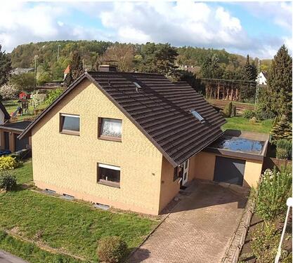 Foto - Exklusives Familienhaus mit Ausbaupotenzial auf 1.250 m² Grund