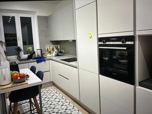 Foto - 2-Zi. Eigentumswohnung, kernsaniert, mit Balkon und Gäste WC