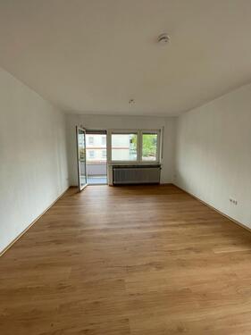 Foto - 2-ZKB-Wohnung in 66955 Pirmasens mit Küche, Balkon und Garage…