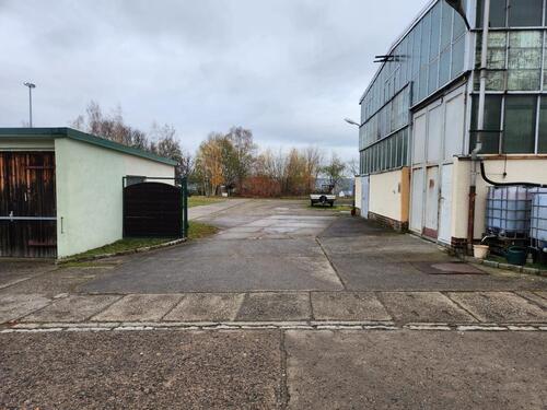 Foto - Außenstellplätze zu Vermieten - 39,00 EUR Miete,