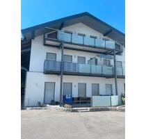 4 Zimmer Dachgeschoss Wohnung - 750,00&nbsp;EUR Kaltmiete, ca.&nbsp; 80,00&nbsp;m&sup2; in Untersiemau (PLZ: 96253)