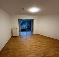 Wohnraum in Marburg-Ortenberg 3 ZKB umlaufender Balkon