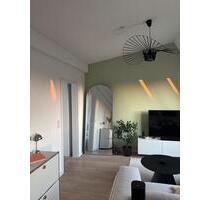 Modern möblierte Dachgeschosswohnung in Hamburg