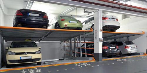 Foto - TIEFGARAGENSTELLPLÄTZE ZU VERMIETEN - Wiesbaden Zentrum