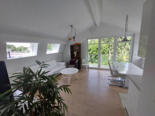 Foto - 3 möbl. Zi 68 qm inkl Pantry u Balkon für 1-3 Pers ruhig u grün i