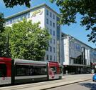 Foto - Tiefgaragenstellplatz direkt am Gleis 1 am Hauptbahnhof (Innenstadt)
