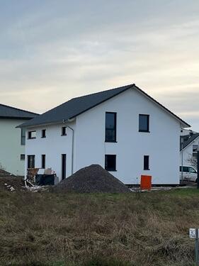 Foto - Modernes Fertigteilhaus von 2022 - 145qm Wohnfläche