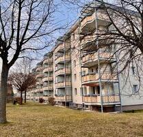 Helle 2-Raum-Eigentumswohnung mit Balkon in zentraler Lage - Zwickau Auerbach