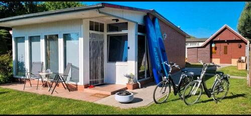 Foto - Ferienhaus mit Bootsliegeplatz und Sauna am Schweriner See