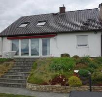 Freist. EFH (150m² Wohnfl.- 673m² Grundst.) im Grünen - Altenstadt