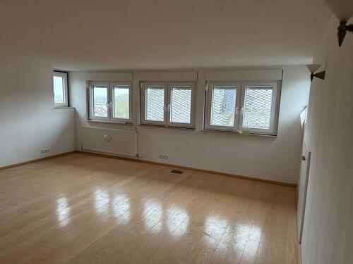 Foto - 2 Zimmer Dachgeschoßwohnung zur Miete in Wettenberg