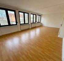 Helle und renovierte 3ZKB-Wohnung mit Balkon im Zentrum von Zweibrücken