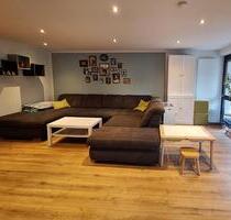 Moderne, kernsanierte 4 Zimmer Erdgeschosswohnung mit Terrasse - Esslingen am Neckar Brühl