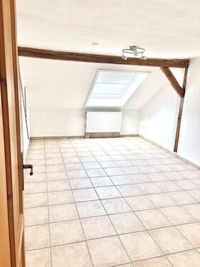 Foto - Renovierte 3-Zimmer-Maisonettewohnung (ca. 90 m²) + ausgebauter S