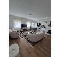 attraktive, helle 4,5 Zimmer Wohnung, 138 qm, kernsaniert - Urspringen