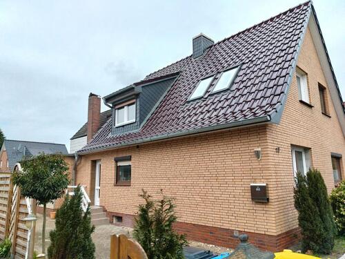 Foto - Renovierte Doppelhaushälfte mit Garage in Uetersen