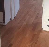 2 ZkB Dachgeschoss Wohnung - 590,00&nbsp;EUR Kaltmiete, ca.&nbsp; 45,00&nbsp;m&sup2; in Bielefeld (PLZ: 33611) Schildesche