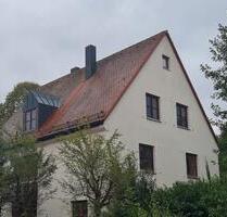 Freistehendes Einfamilienhaus (ehem. Pfarrhaus) mit Doppelgarage - Nordheim vor der Rhön