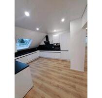 Schöne 125qm Wohnung in Homburg-Beeden zu vermieten