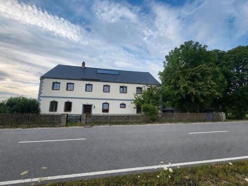 Foto - Außergewöhnlicher Dreiseithof mit traumhafter Aussicht
