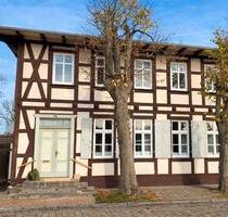 Historisches Fachwerkhaus am Peenestrom mit Blick auf Usedom - Kröslin
