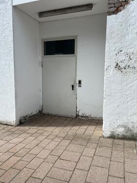 Foto - Lagerhalle zzgl. Steuer - 525,00&nbsp;EUR Kaltmiete, ca.&nbsp; 200,00&nbsp;m&sup2;