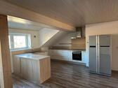 Foto - Große 3-Zimmer-Wohnung inkl. EBK zu vermieten