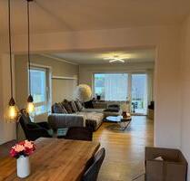 3,5 Zimmer Whg mit Balkon und EBK ab 1.12 - Nürnberg Kleinweidenmühle