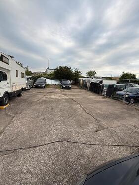 Foto - Parkplatz für 1012 Autos zu vermieten ab Sofort! Autohändler